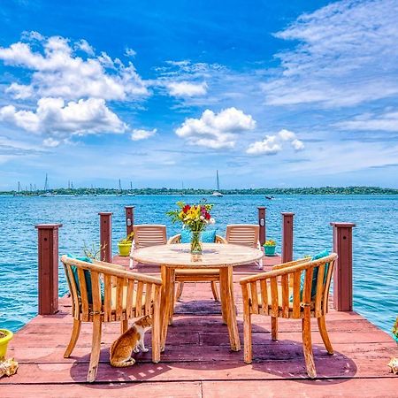 Los Balcones Over The Sea Bocas Town Exterior photo