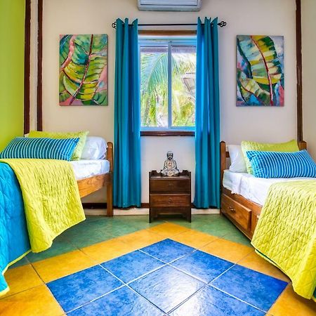 Los Balcones Over The Sea Bocas Town Exterior photo