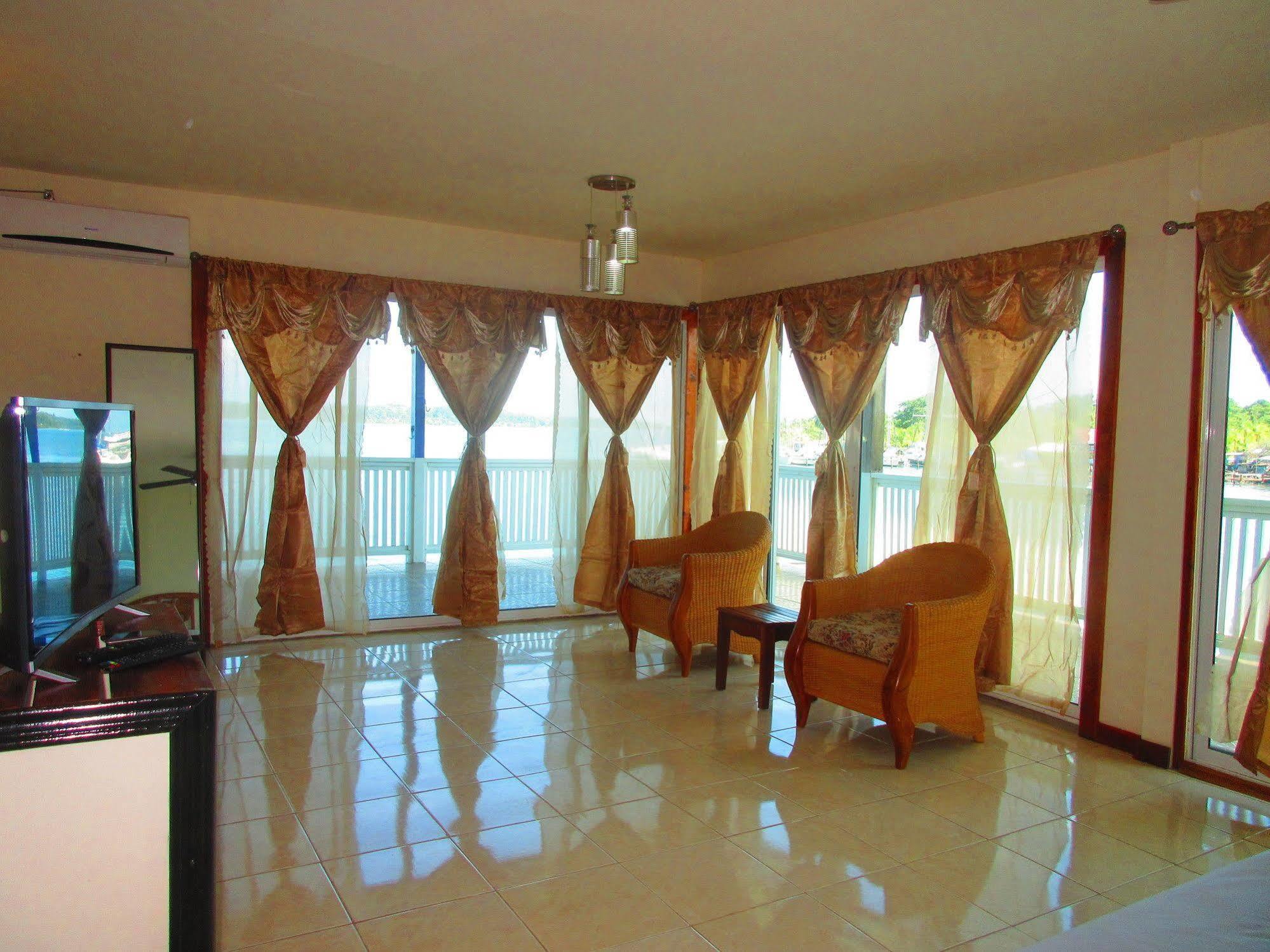 Los Balcones Over The Sea Bocas Town Exterior photo