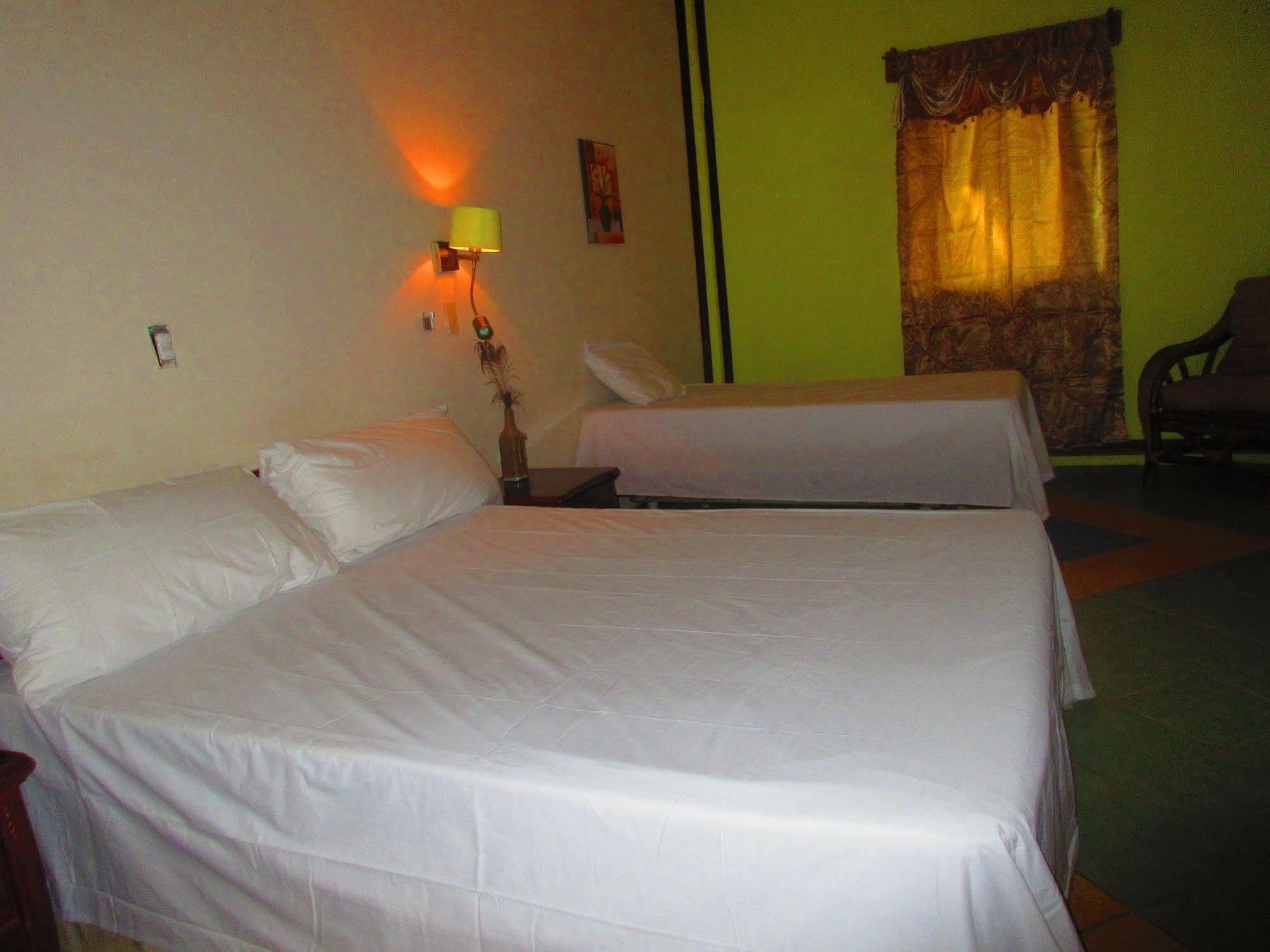 Los Balcones Over The Sea Bocas Town Exterior photo