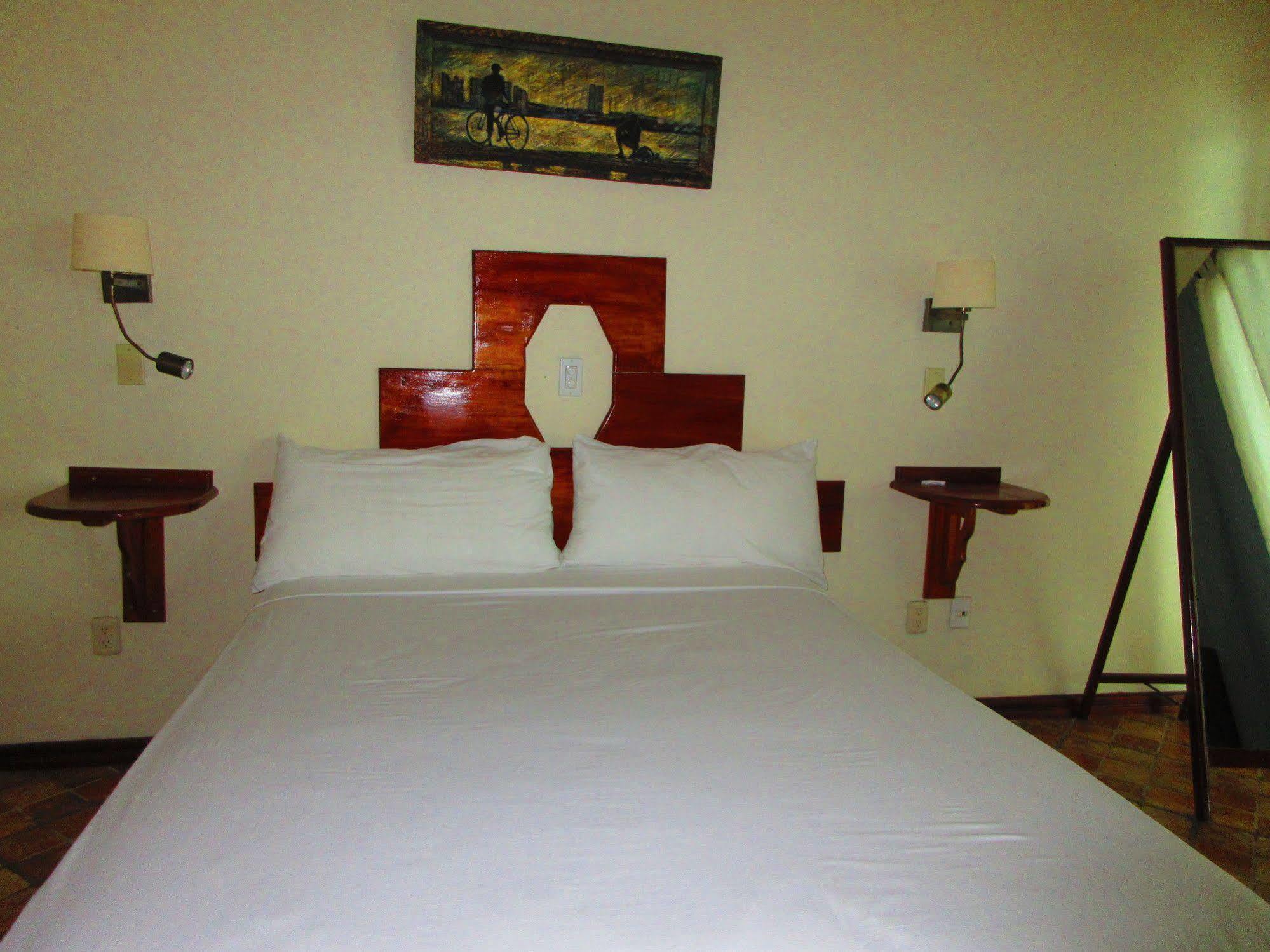 Los Balcones Over The Sea Bocas Town Exterior photo